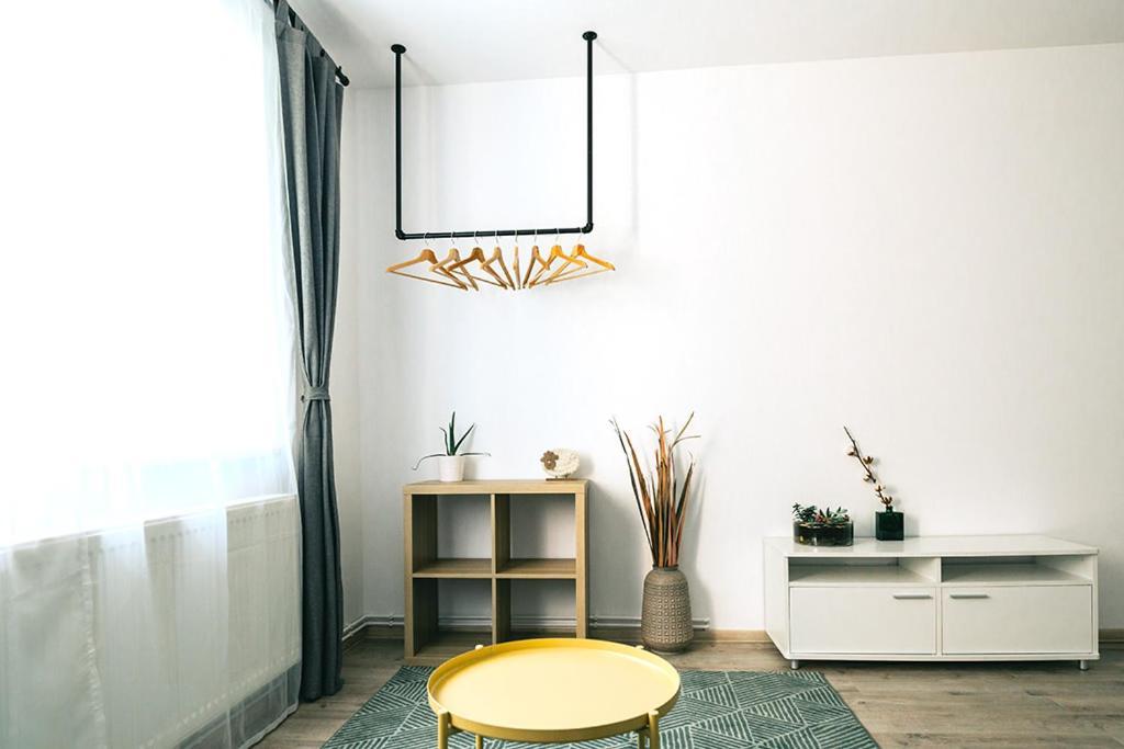 Old Citadel Hill Apartment Brasov Luaran gambar